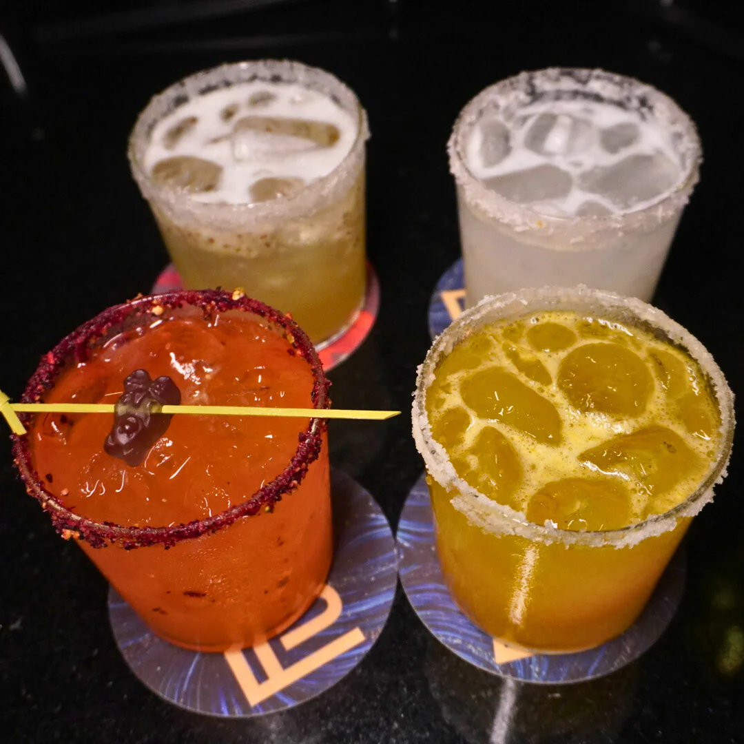 2 Rollos de Sushi + 2 Entradas + 2 Margaritas Premium de la Casa por $30 en Furia - Image 7