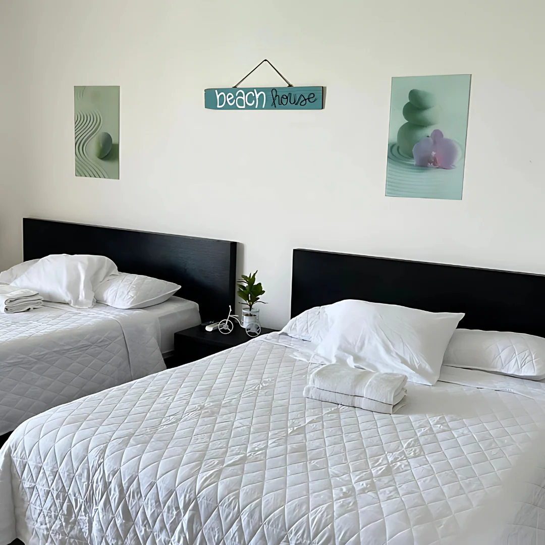 Estadía de 2 días y 1 Noche en Playa Blanca Town Center Suites para hasta 4 personas desde $89 en Beach Houses - Image 4